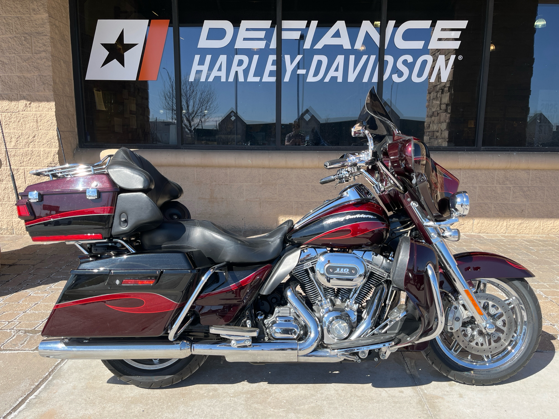 2013 Harley-Davidson CVO™ Ultra Classic® Electra Glide® in Omaha, Nebraska - Photo 1