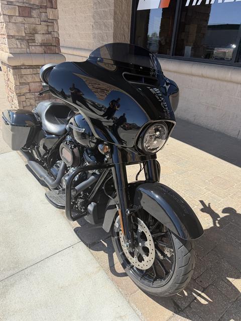 2019 Harley-Davidson Street Glide® Special in Omaha, Nebraska - Photo 2