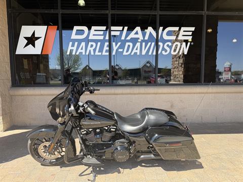 2019 Harley-Davidson Street Glide® Special in Omaha, Nebraska - Photo 7