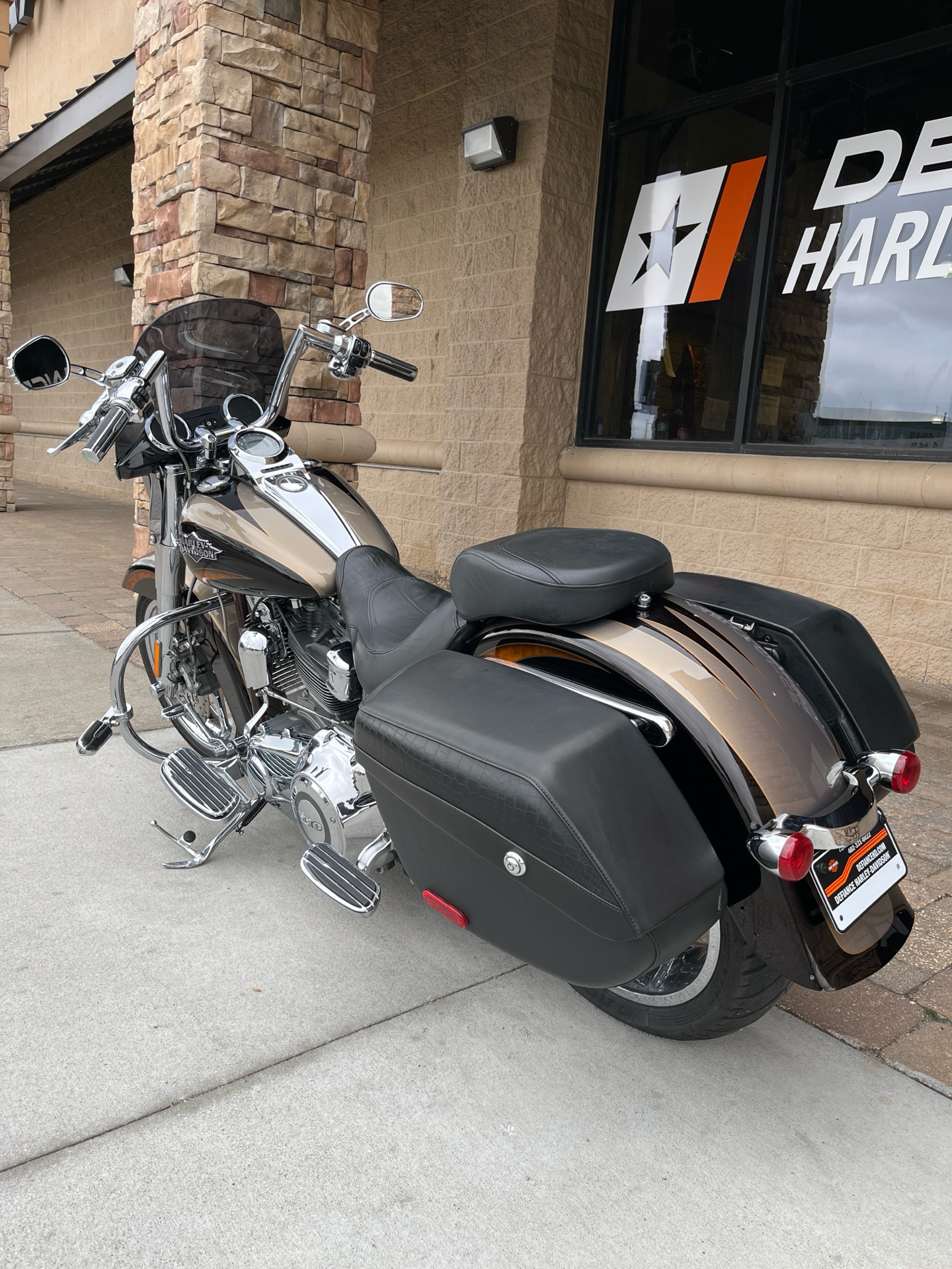 2011 Harley-Davidson CVO™ Softail® Convertible in Omaha, Nebraska - Photo 4