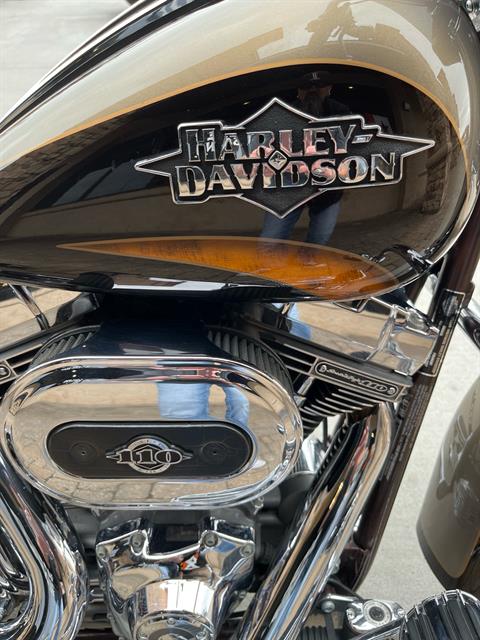 2011 Harley-Davidson CVO™ Softail® Convertible in Omaha, Nebraska - Photo 7