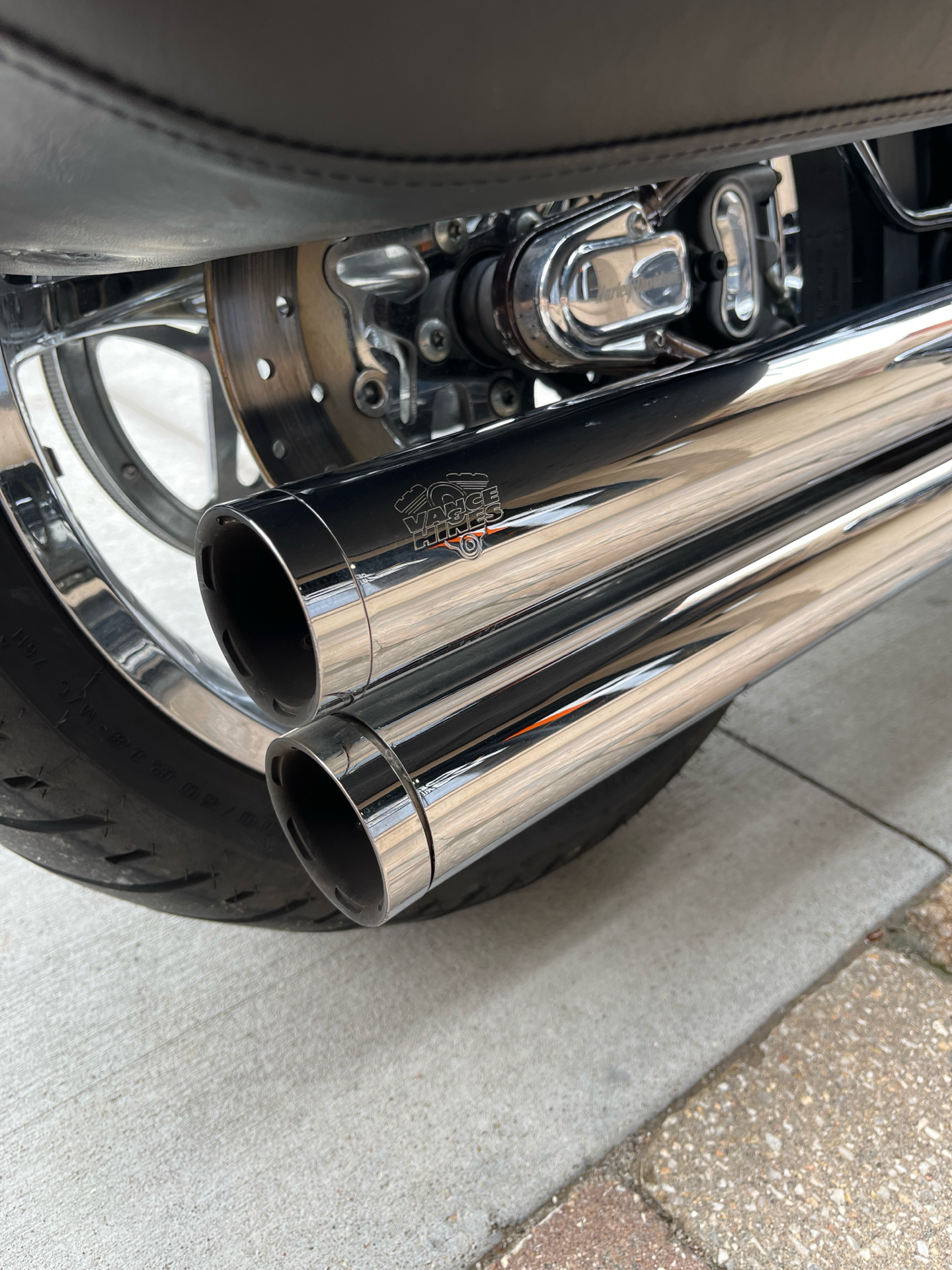 2011 Harley-Davidson CVO™ Softail® Convertible in Omaha, Nebraska - Photo 12