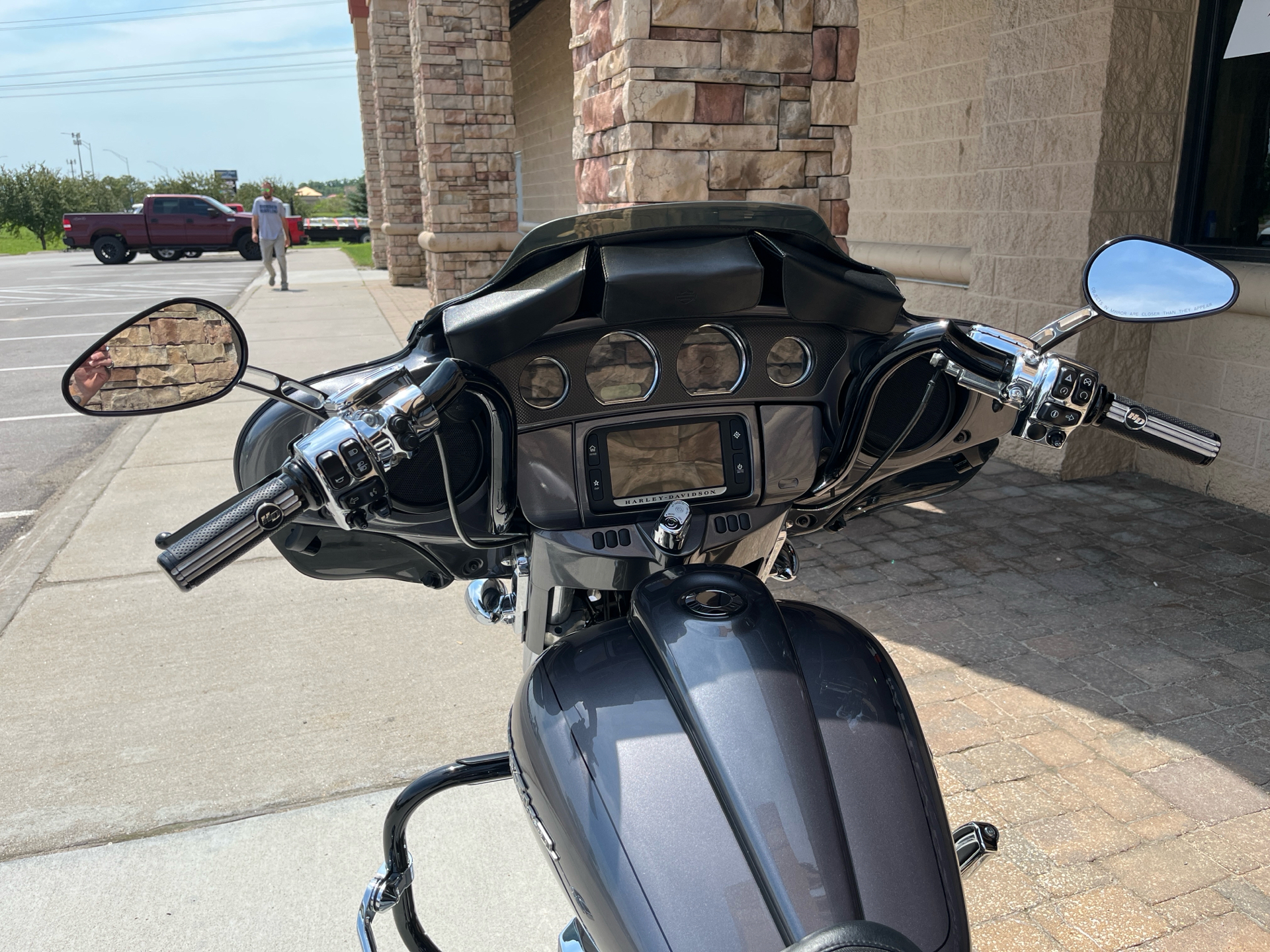 2015 Harley-Davidson Street Glide® Special in Omaha, Nebraska - Photo 12