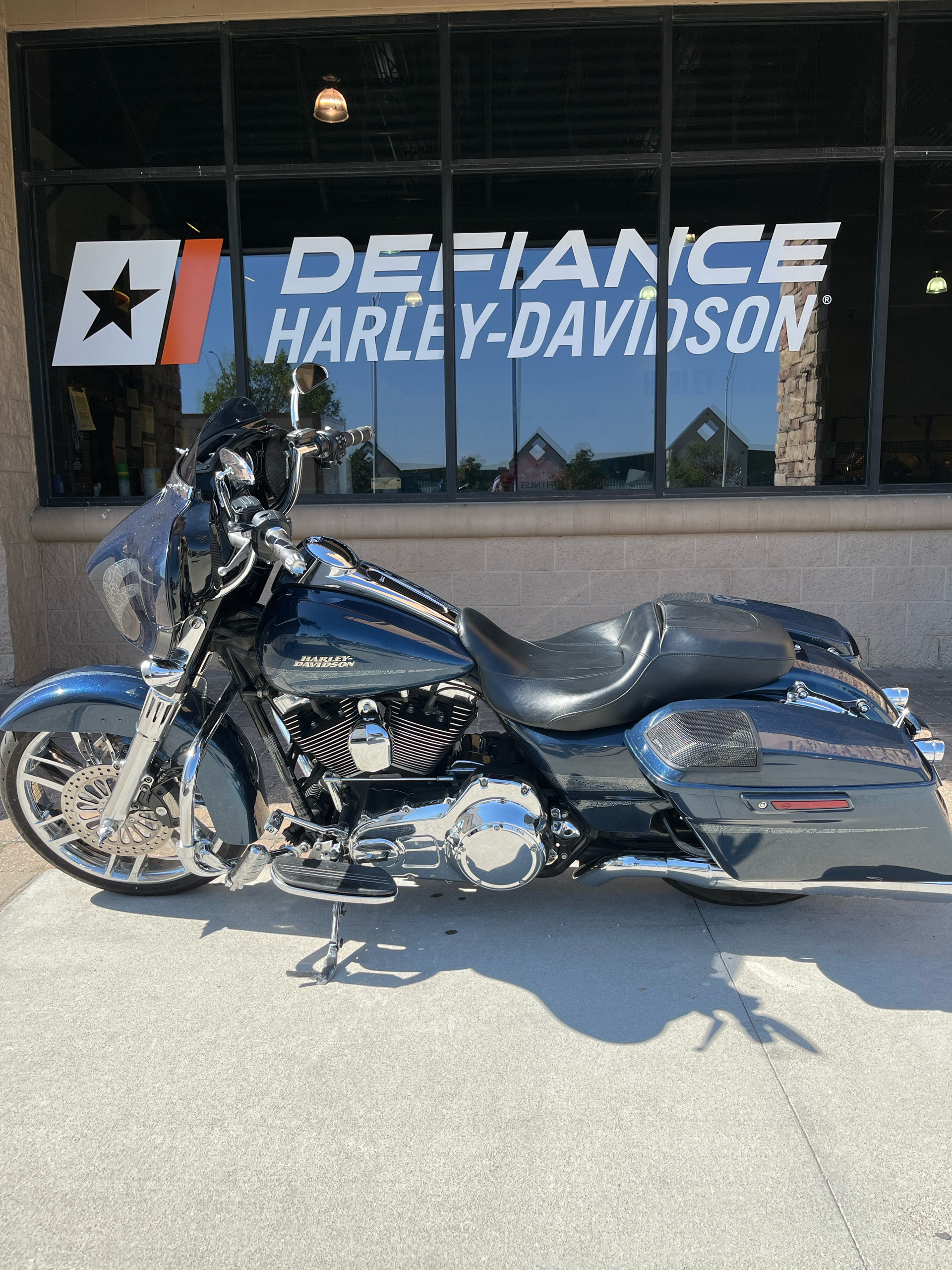 2016 Harley-Davidson Street Glide® Special in Omaha, Nebraska - Photo 3