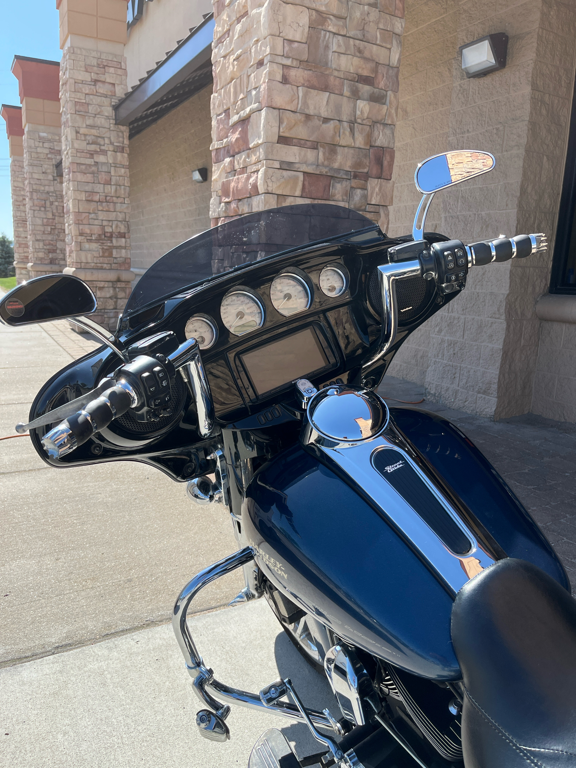 2016 Harley-Davidson Street Glide® Special in Omaha, Nebraska - Photo 8