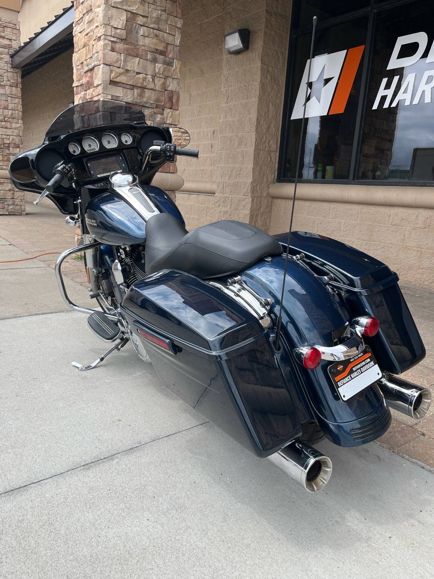 2016 Harley-Davidson Street Glide® Special in Omaha, Nebraska - Photo 4