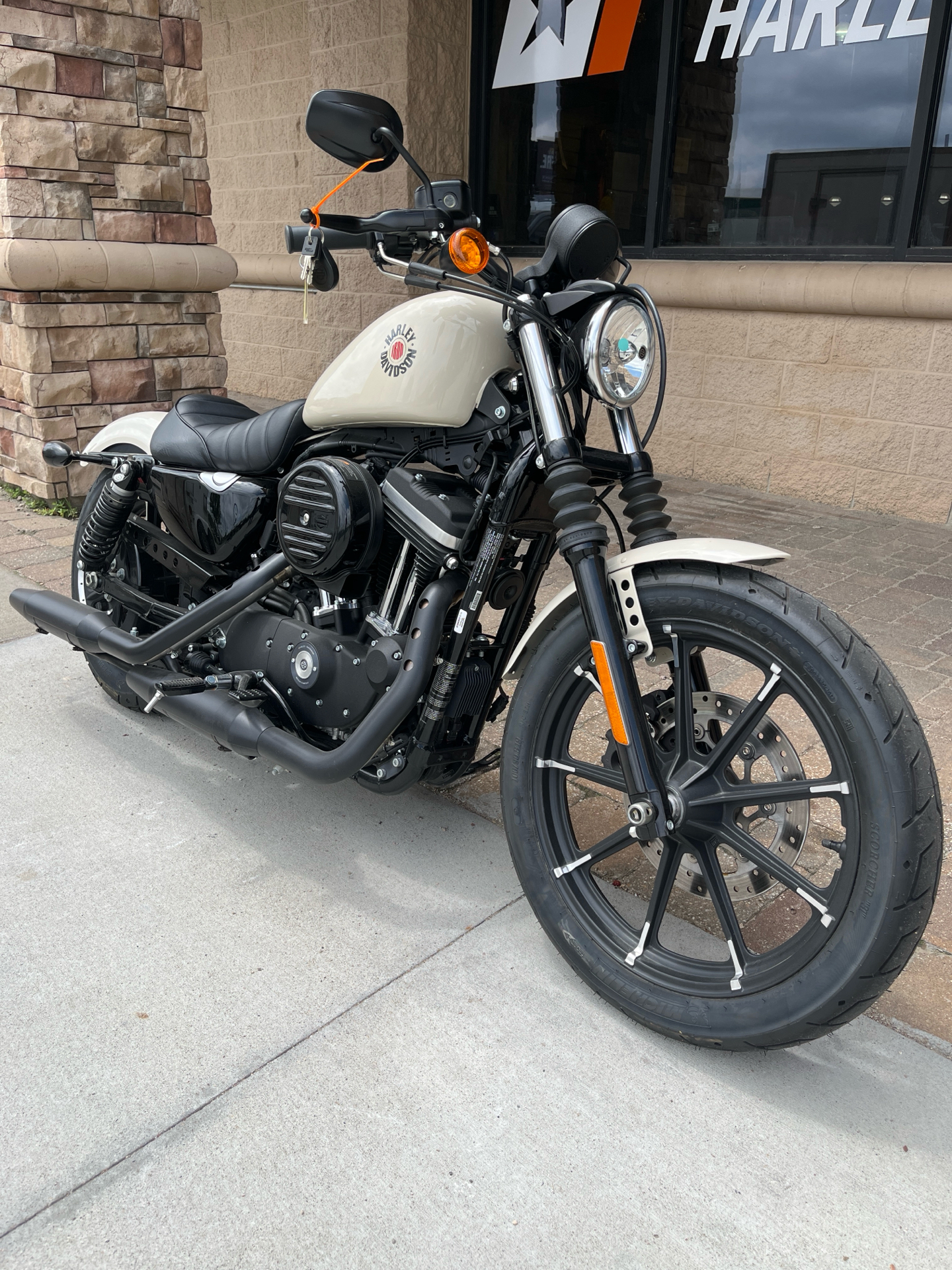 2022 Harley-Davidson Iron 883™ in Omaha, Nebraska - Photo 2
