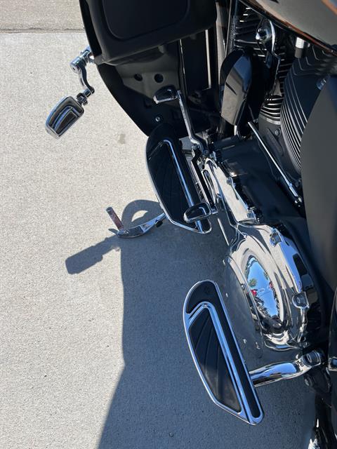 2016 Harley-Davidson CVO™ Road Glide™ Ultra in Omaha, Nebraska - Photo 10