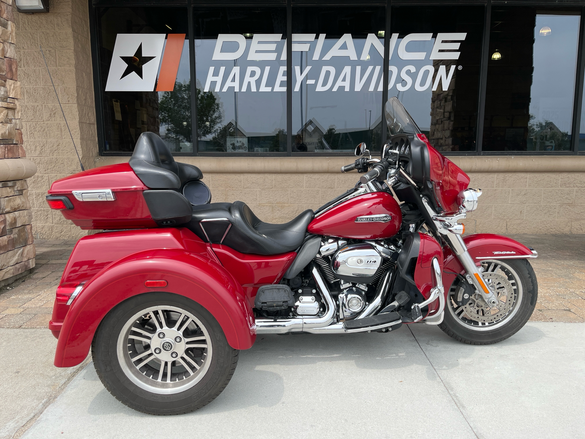 2021 Harley-Davidson Tri Glide® Ultra in Omaha, Nebraska - Photo 1