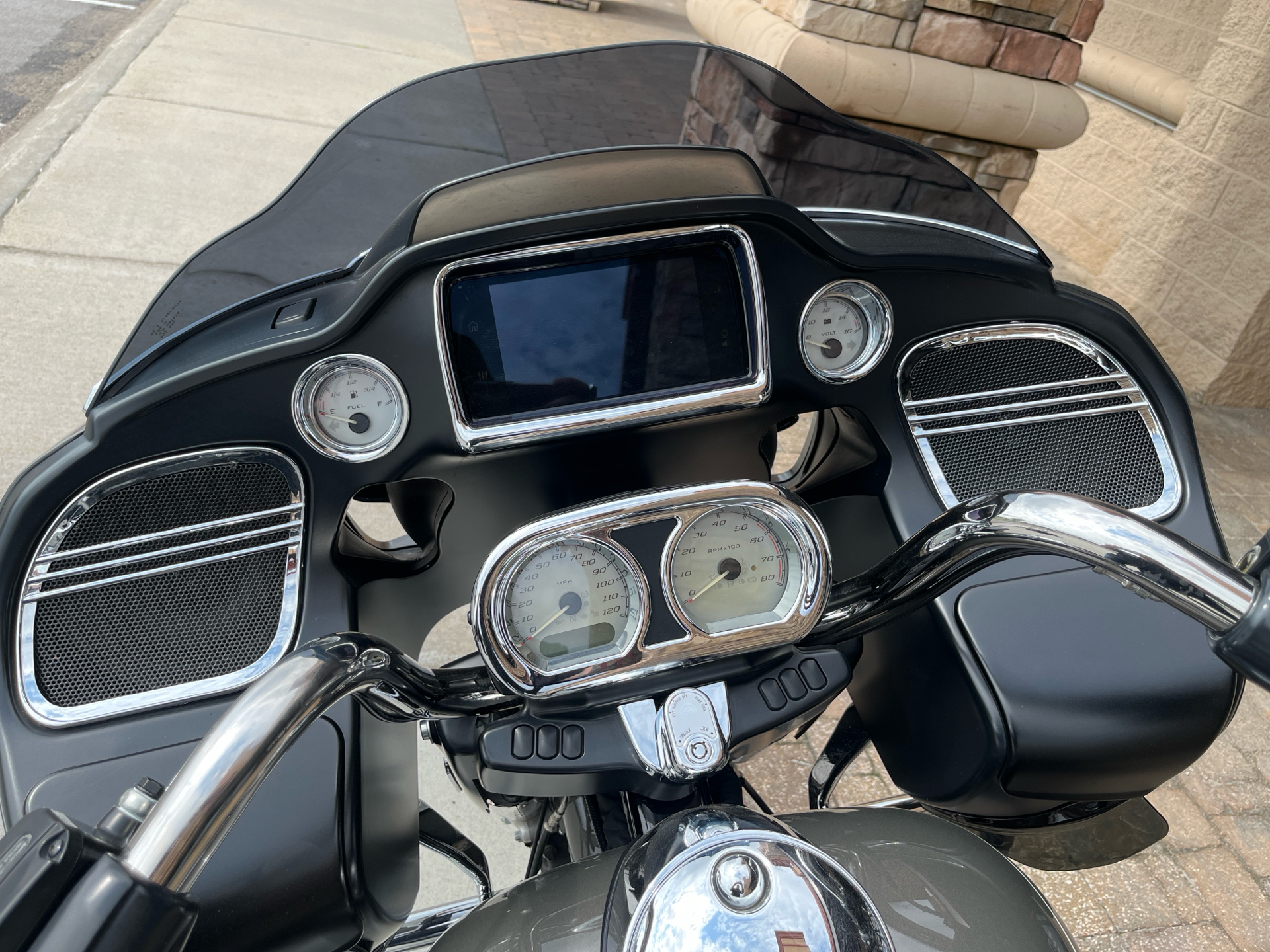 2019 Harley-Davidson Road Glide® in Omaha, Nebraska - Photo 11