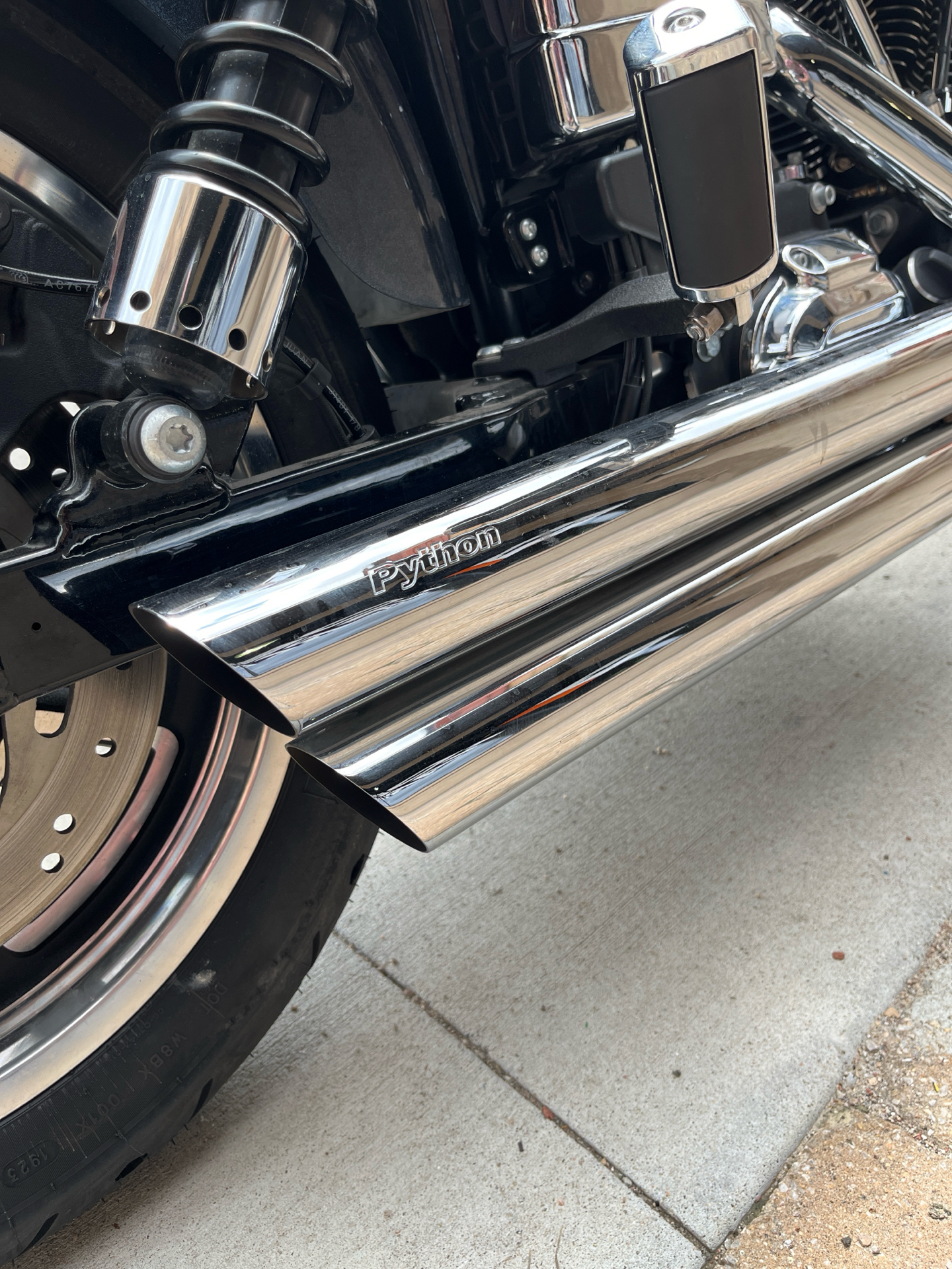 2015 Harley-Davidson Low Rider® in Omaha, Nebraska - Photo 11