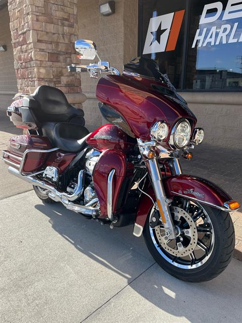 2017 Harley-Davidson Ultra Limited in Omaha, Nebraska - Photo 2