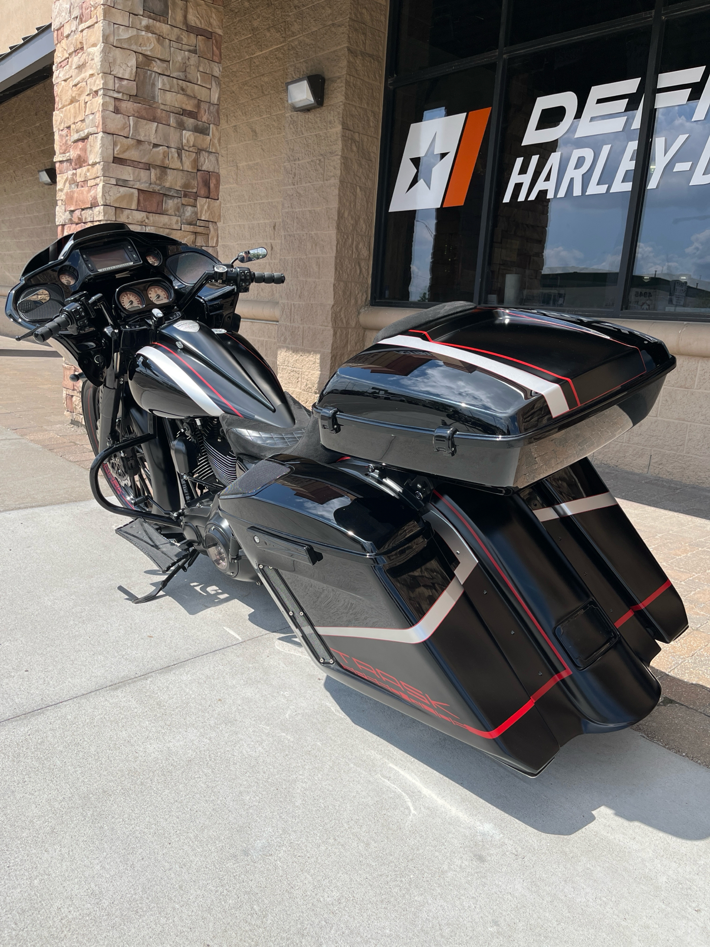 2015 Harley-Davidson Road Glide® Special in Omaha, Nebraska - Photo 4