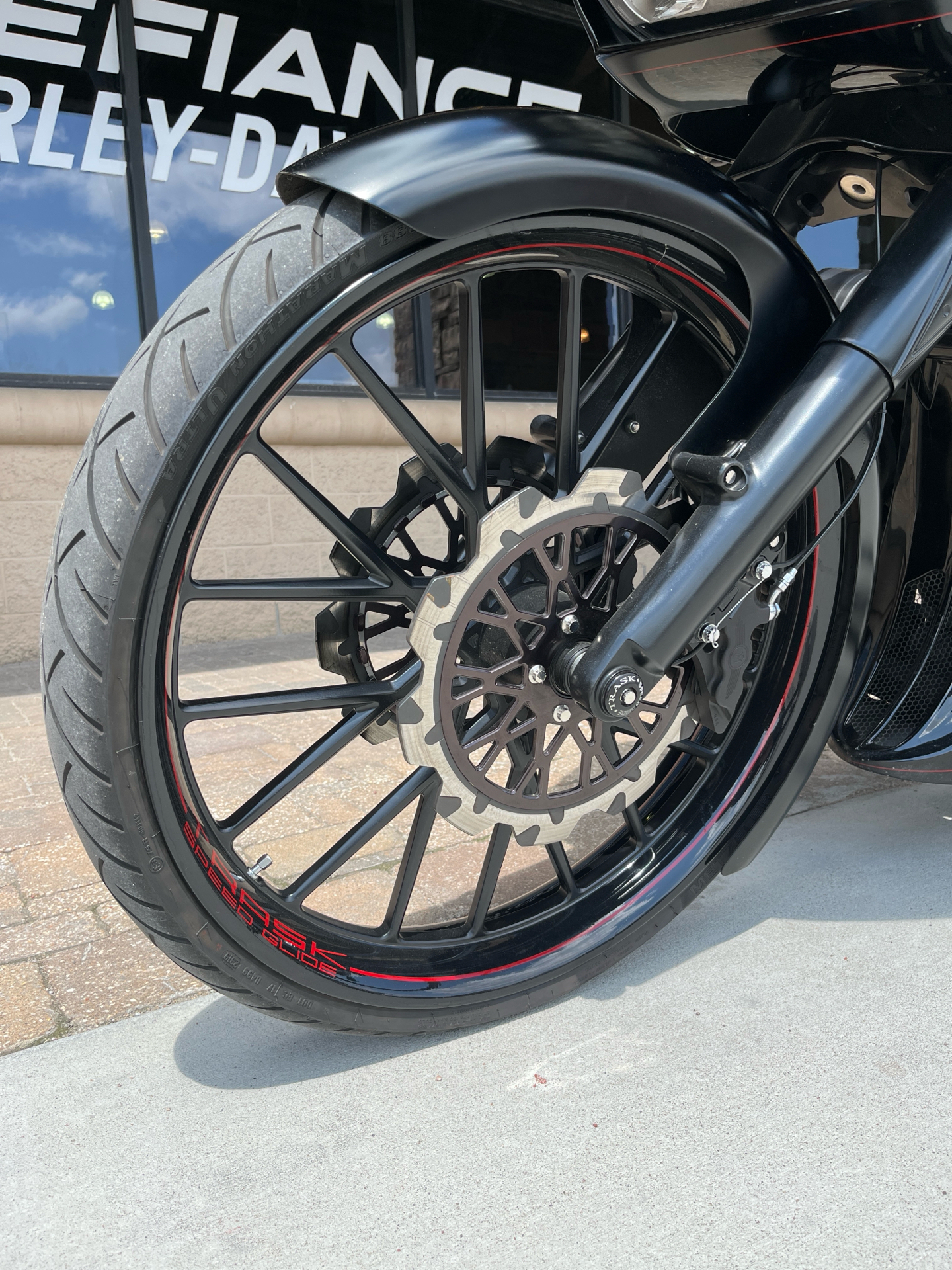 2015 Harley-Davidson Road Glide® Special in Omaha, Nebraska - Photo 17