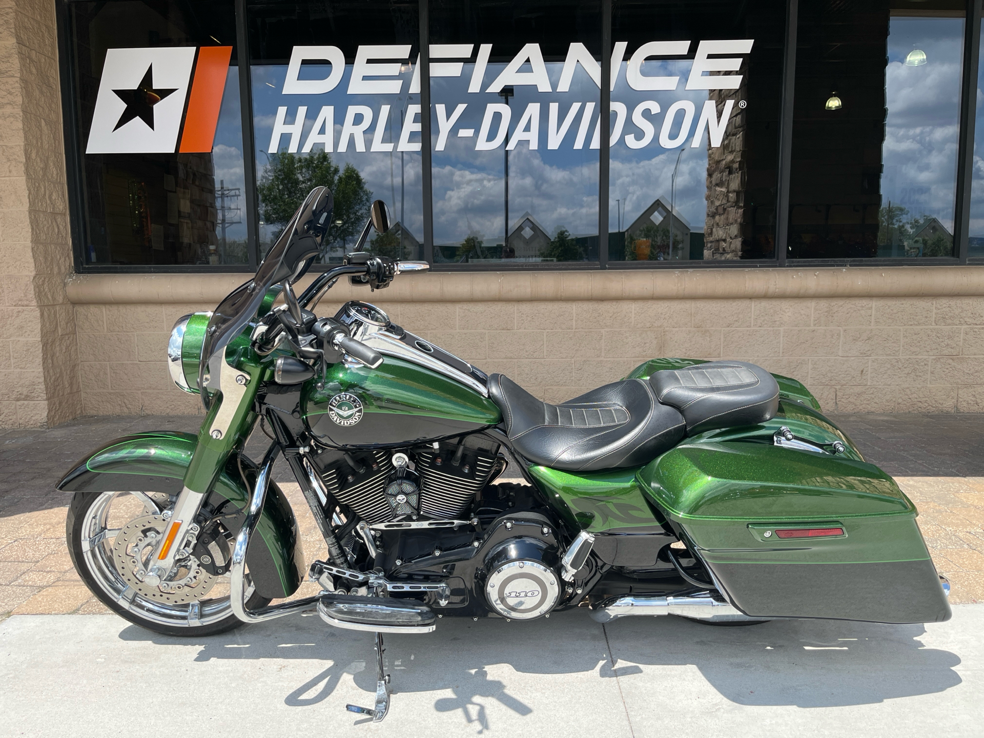 2014 Harley-Davidson CVO™ Road King® in Omaha, Nebraska - Photo 3