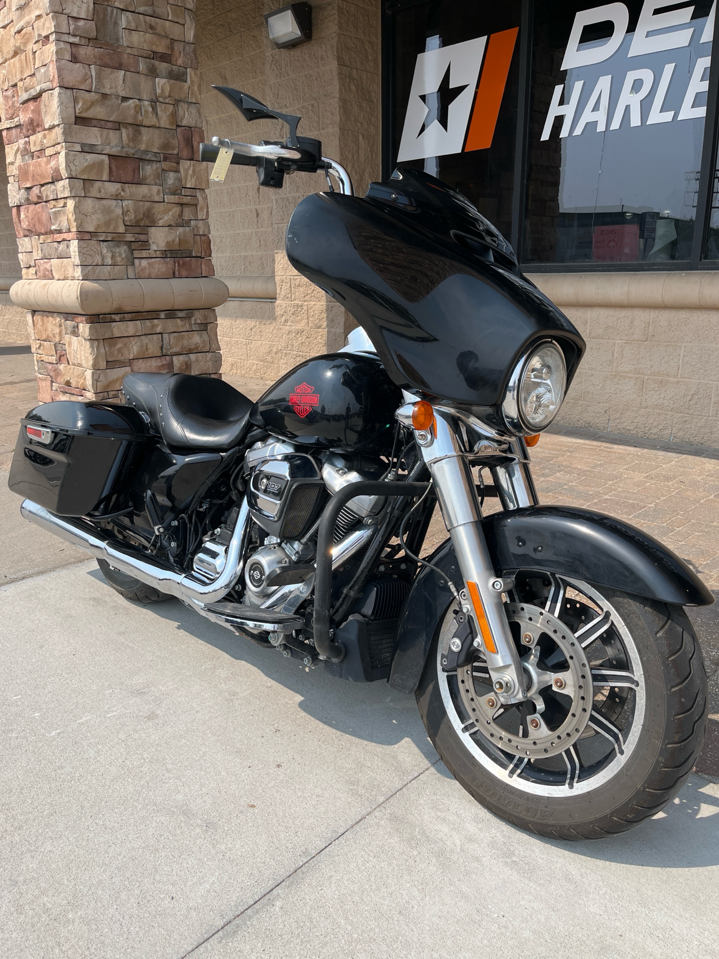 2019 Harley-Davidson Electra Glide® Standard in Omaha, Nebraska - Photo 2