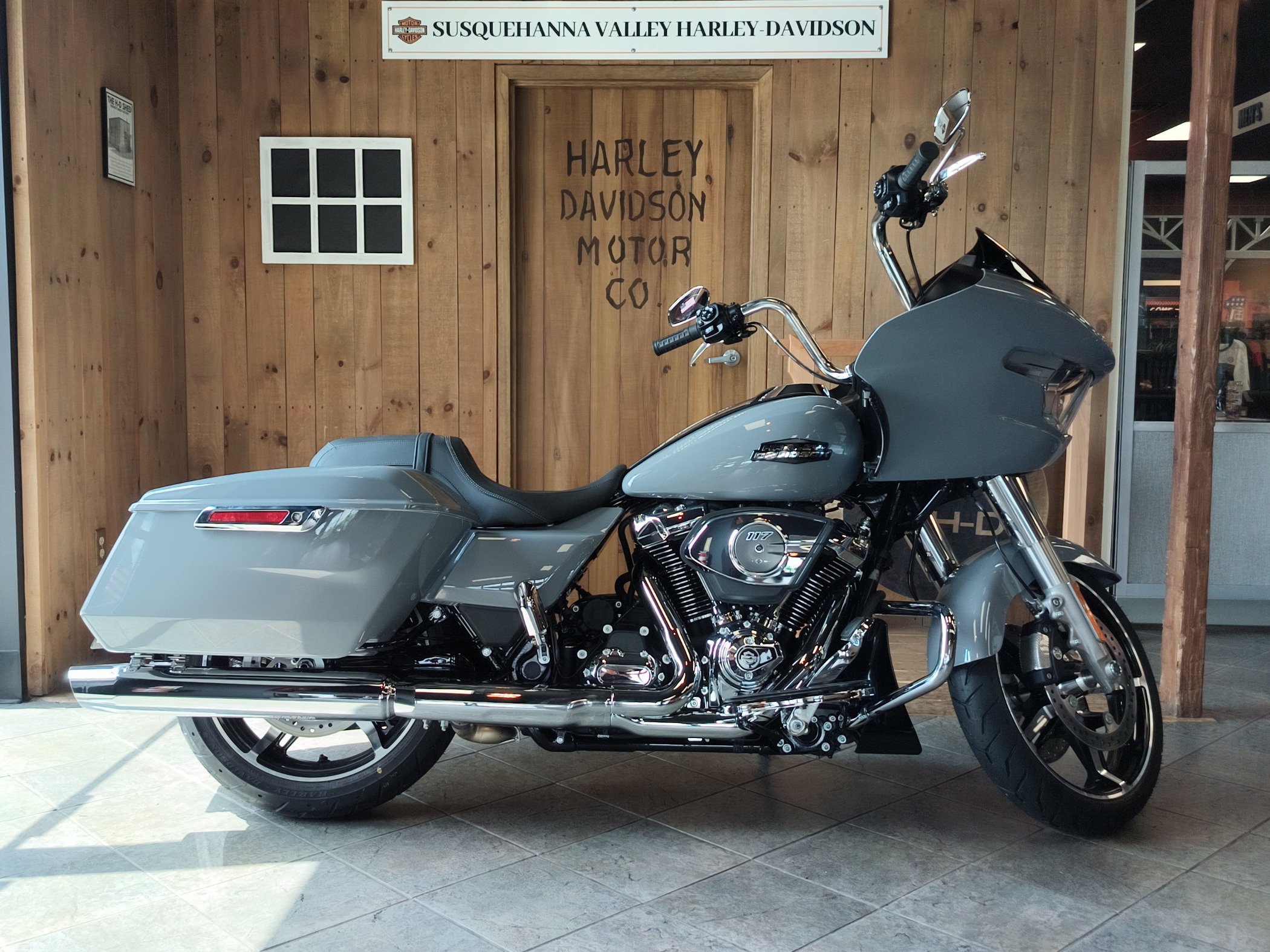 2025 Harley-Davidson Road Glide® 1