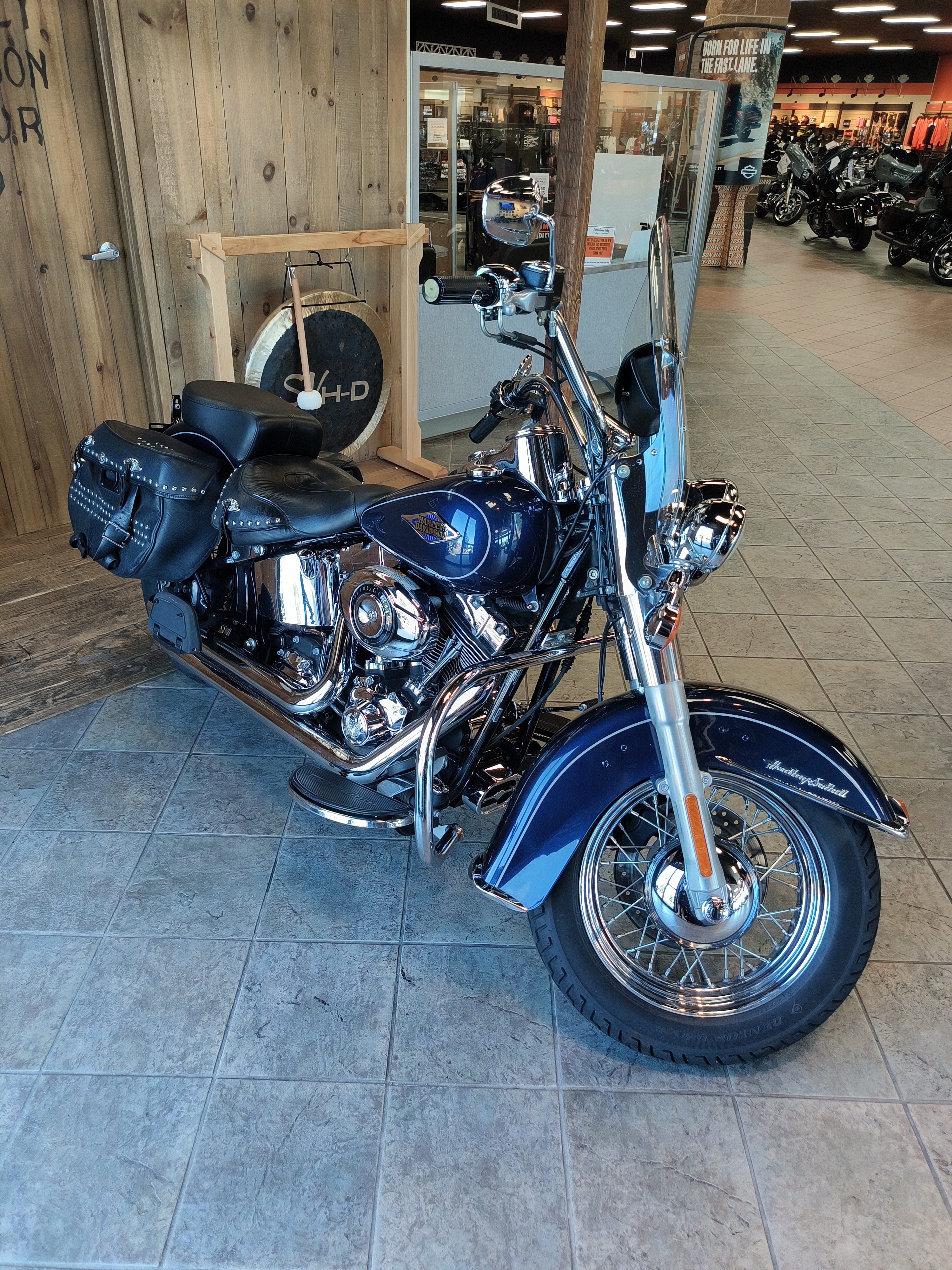 2012 Harley-Davidson Heritage Softail® Classic Big Blue Pearl