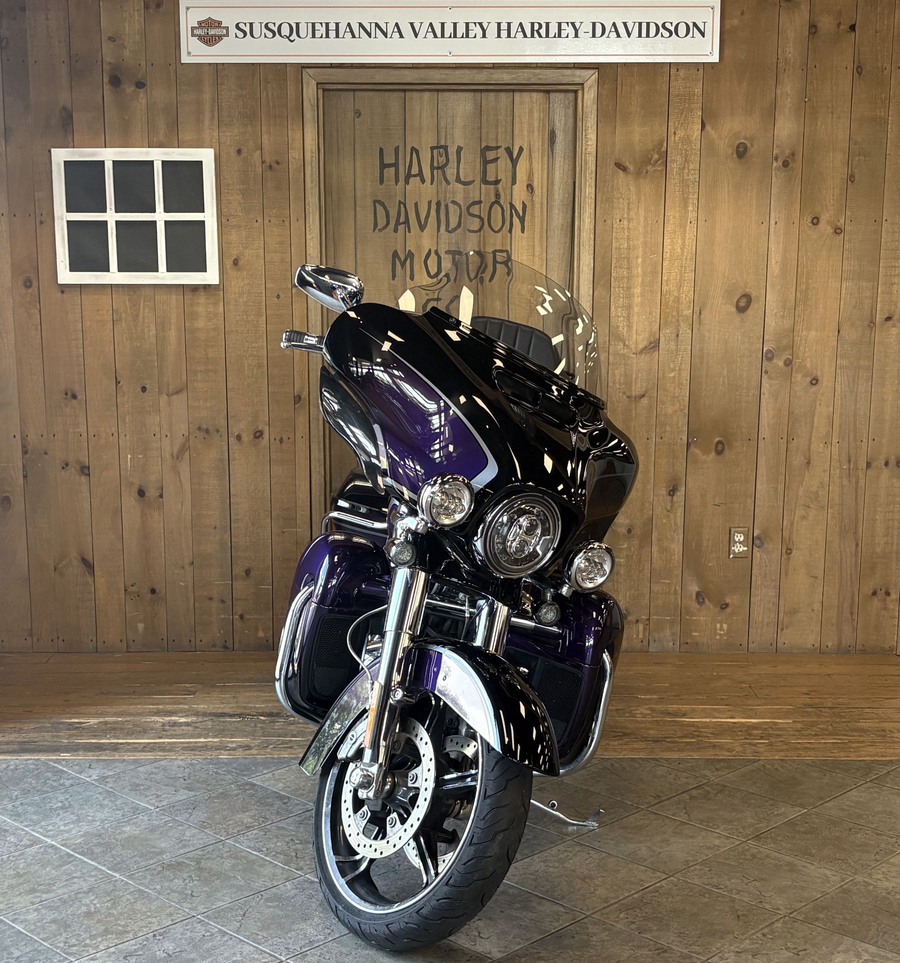 2021 Harley-Davidson CVO™ Limited Royal Purple / Royal Black Fade