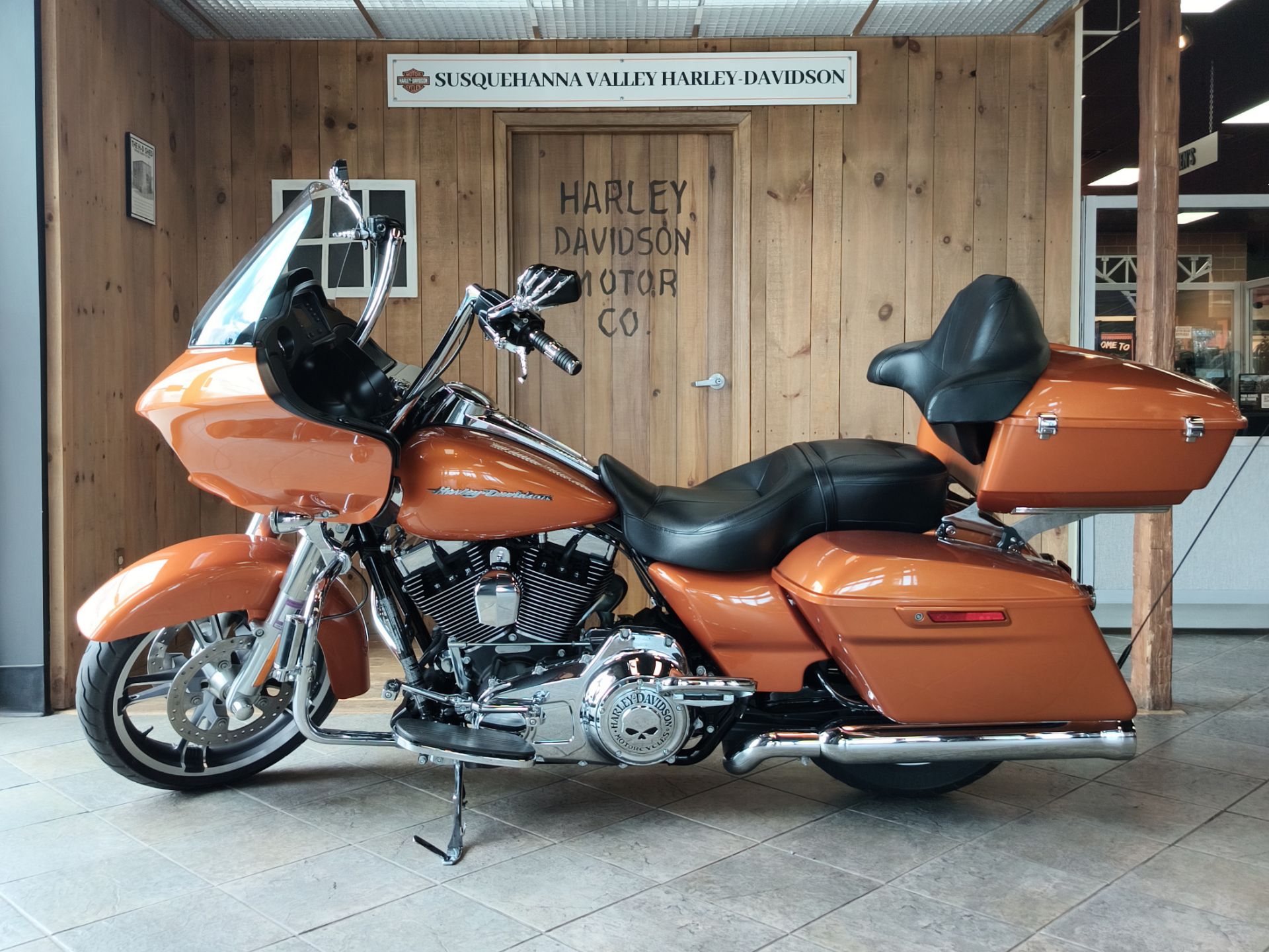 2016 Harley-Davidson Road Glide® 4