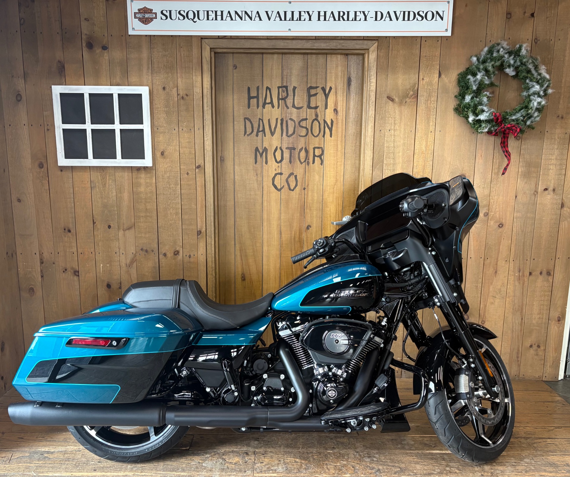 2026 Harley-Davidson Street Glide® Teal Thunder / Vivid Black