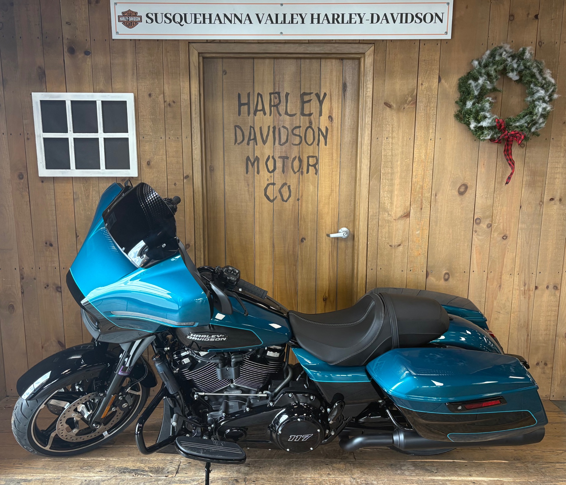 2026 Harley-Davidson Street Glide® Teal Thunder / Vivid Black