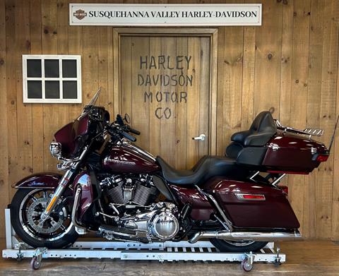 2018 Harley-Davidson Ultra Limited Low Twisted Cherry