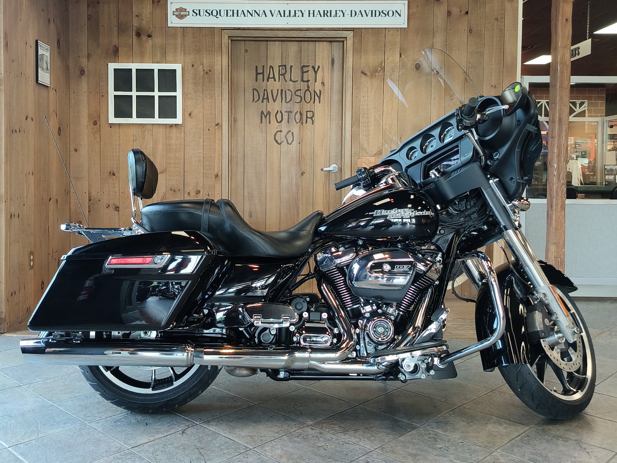 2020 Harley-Davidson Street Glide 1