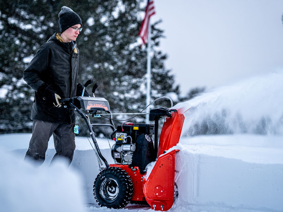 Ariens Classic 24 in Calmar, Iowa - Photo 9