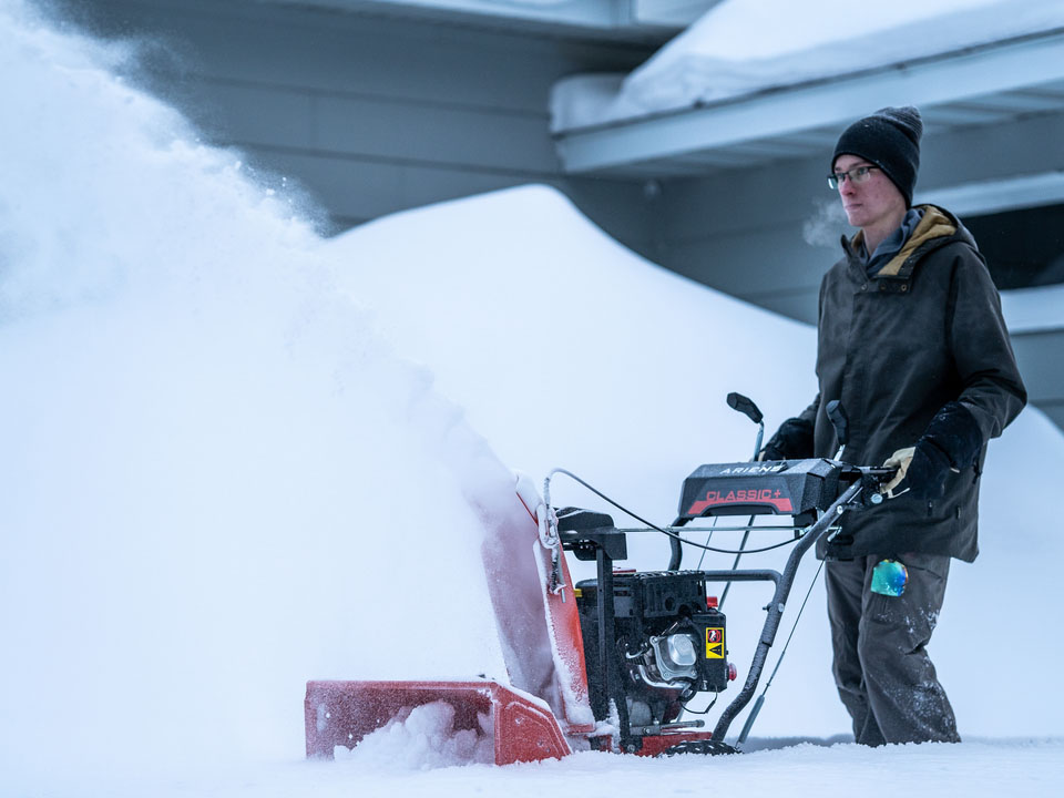 Ariens Classic 24 in Calmar, Iowa - Photo 12