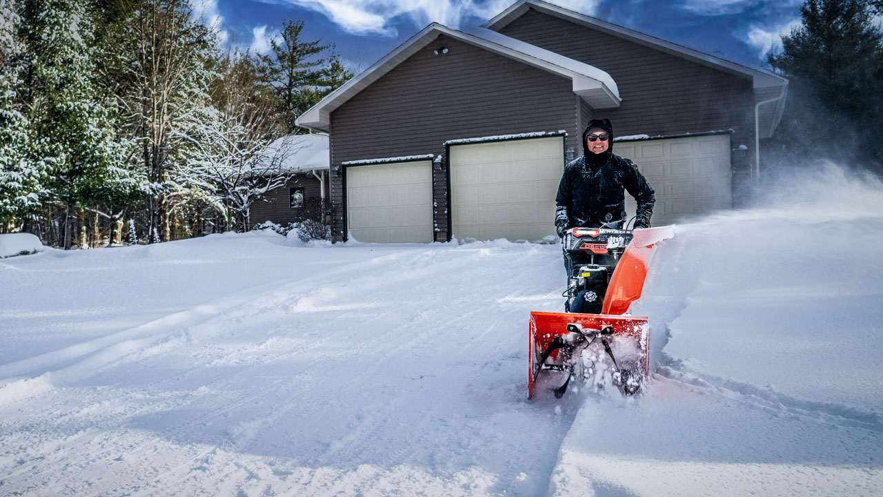 Ariens Deluxe 28 in Gaylord, Michigan - Photo 10