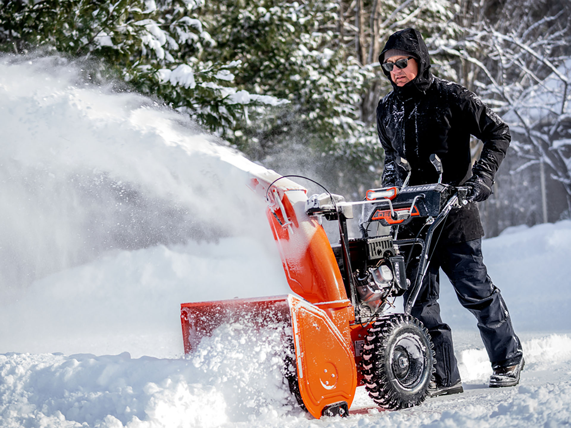 Ariens Deluxe 28 Electric in Calmar, Iowa - Photo 9