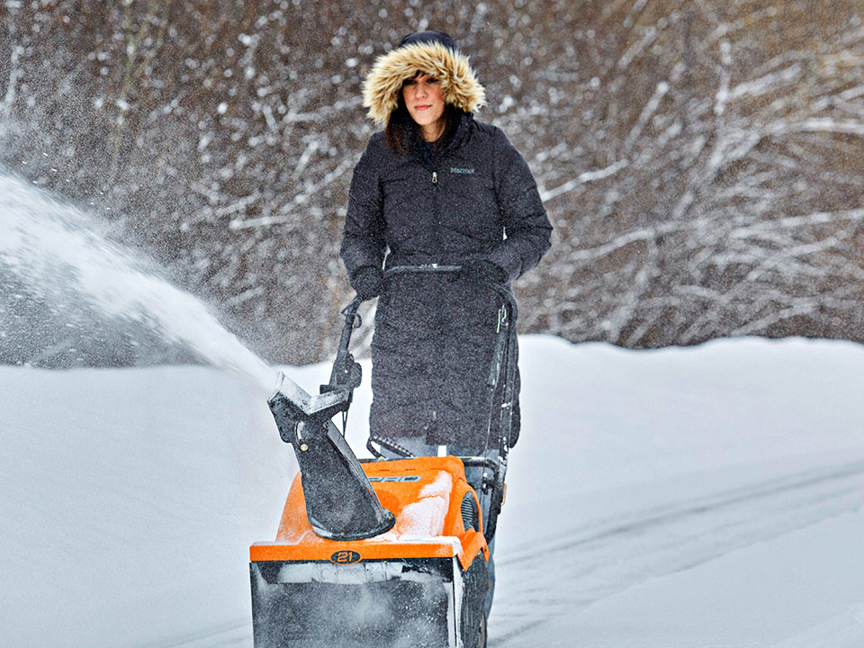 Ariens Path-Pro 208 Electric Start with Remote Chute in Calmar, Iowa - Photo 12