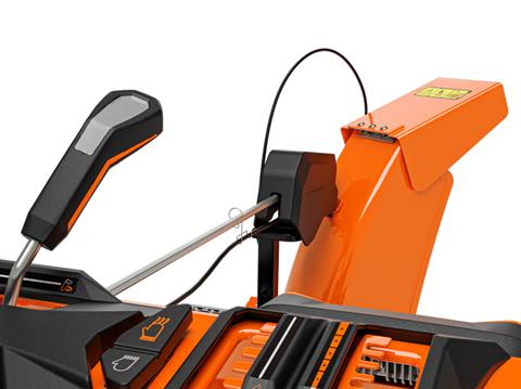 Ariens Platinum 28 Rapidtrak SHO in Calmar, Iowa - Photo 5