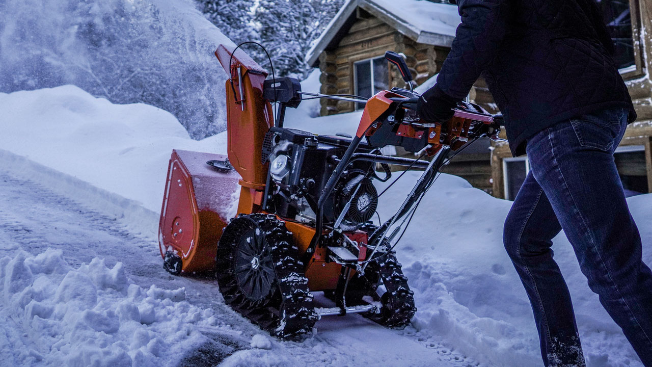 Ariens Platinum 28 Rapidtrak SHO in Gaylord, Michigan - Photo 7