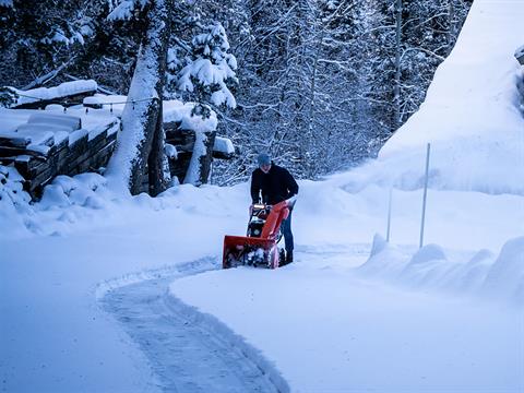 Ariens Platinum 30 SHO in Calmar, Iowa - Photo 12