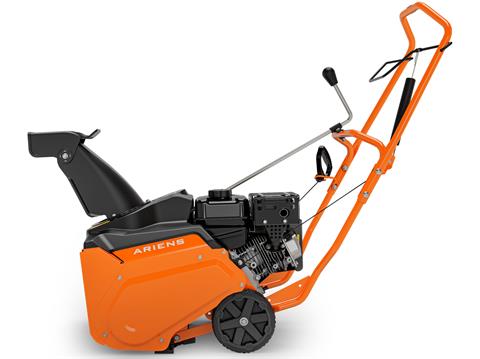 Ariens Professional 21 SSRC in Calmar, Iowa - Photo 3