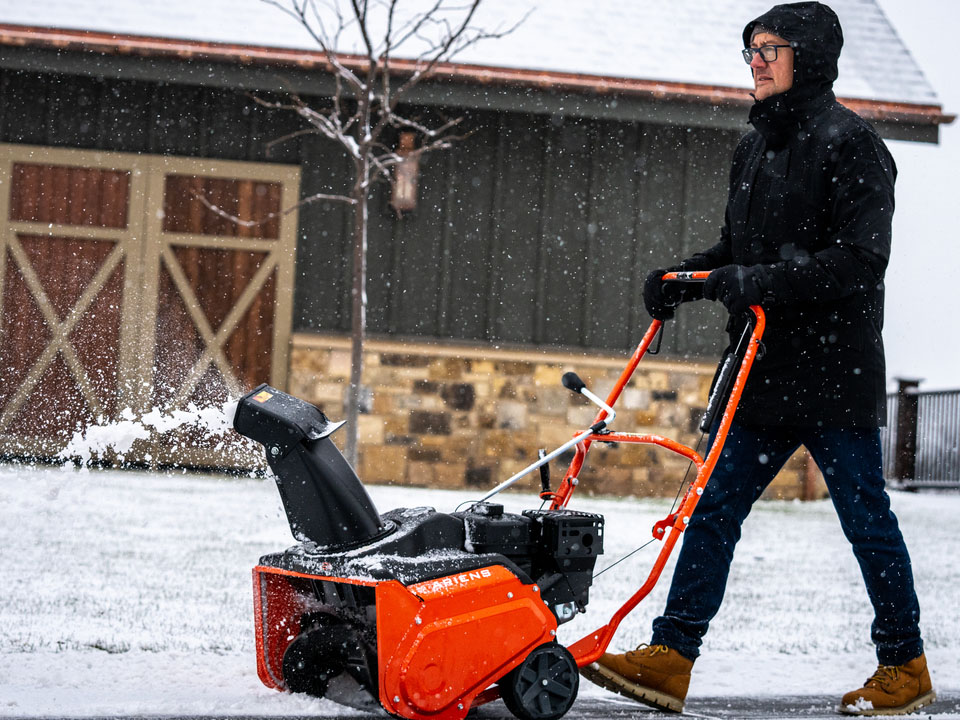 Ariens Professional 21 SSRC in Calmar, Iowa - Photo 13