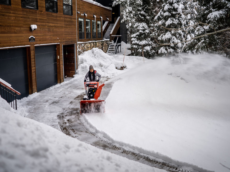 Ariens Professional 32 in Calmar, Iowa - Photo 10