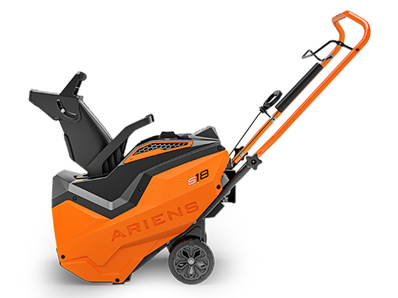 Ariens S18 Single Stage in Calmar, Iowa - Photo 4