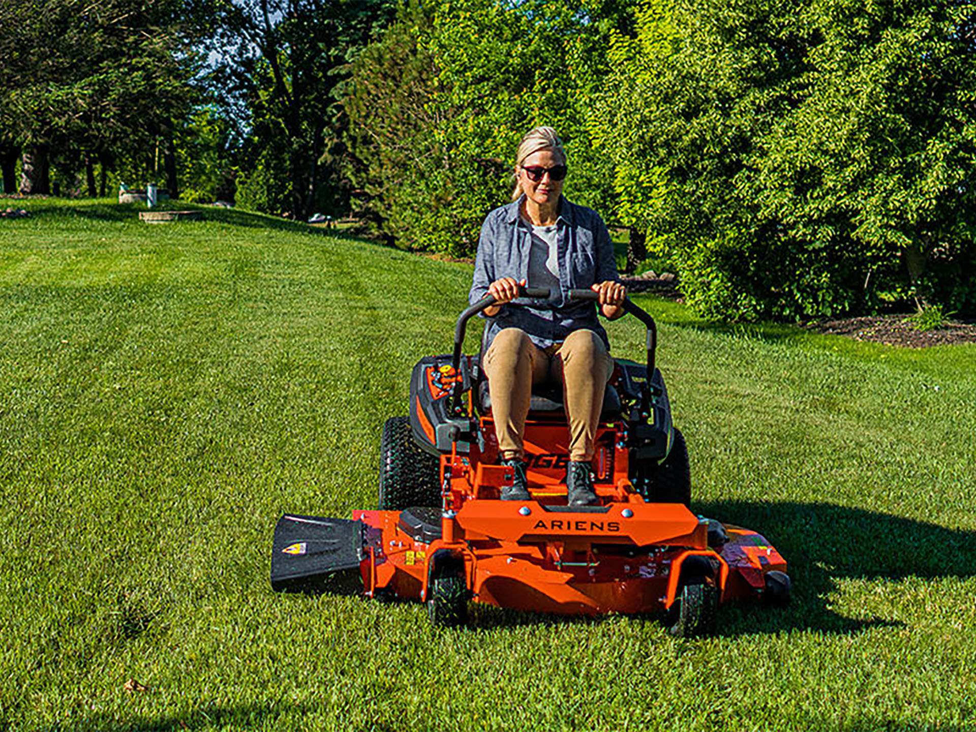 2024 Ariens EDGE 42 in. Briggs & Stratton EXi2000 20 hp in Gaylord, Michigan - Photo 8