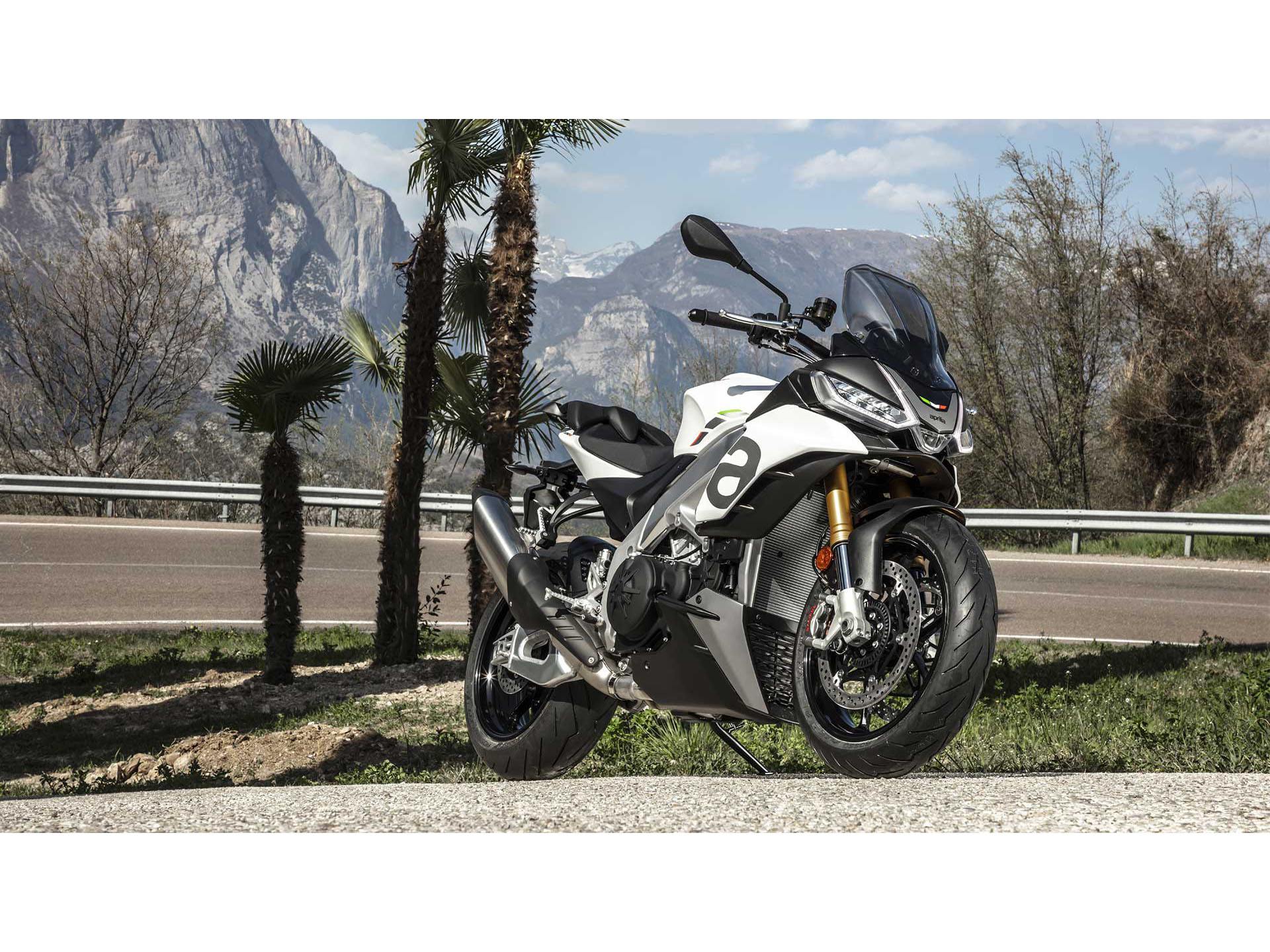 2022 Aprilia Tuono V4 1100 in Houston, Texas - Photo 19
