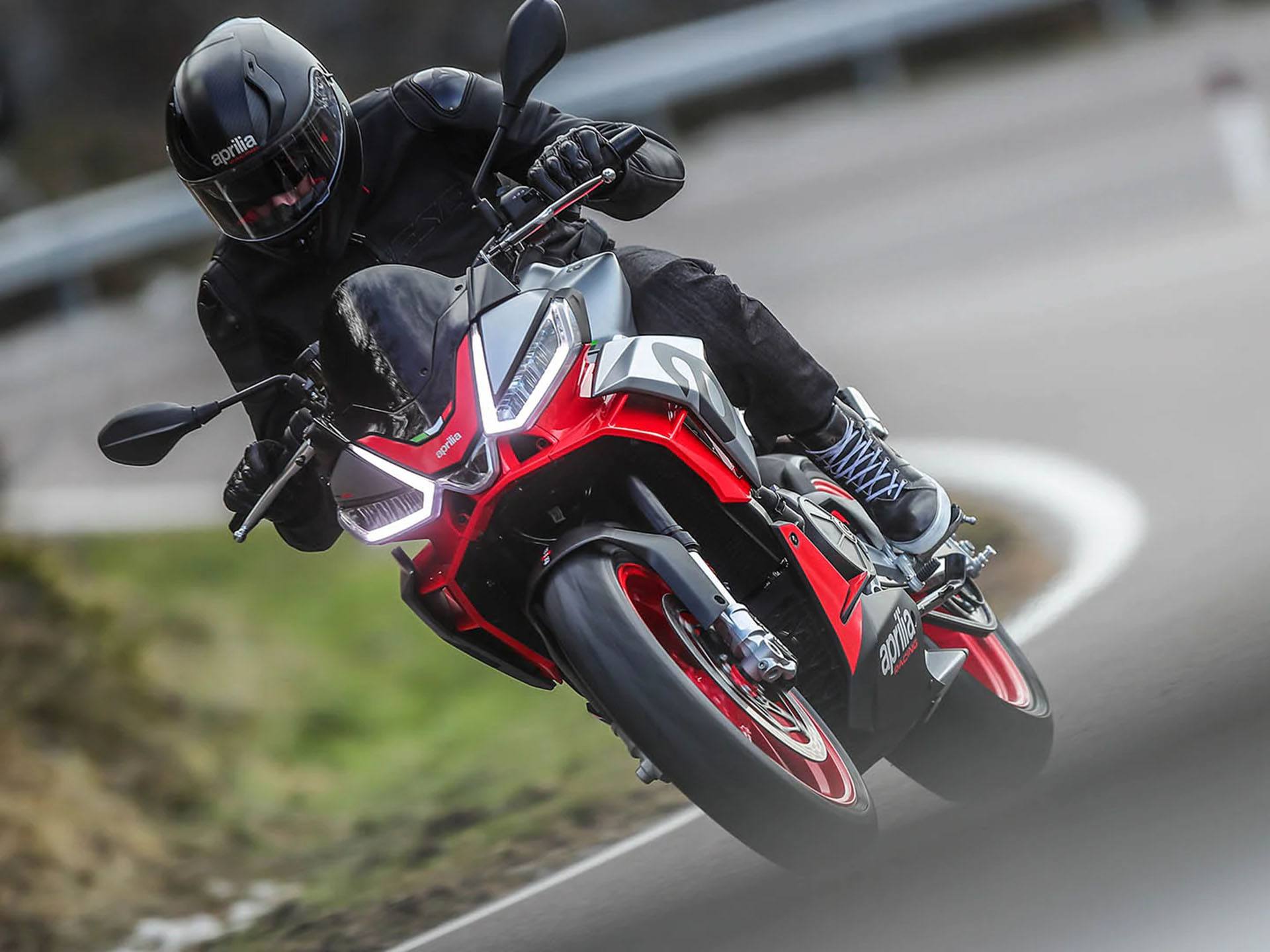 Aprilia tuono 660 price usa 2025