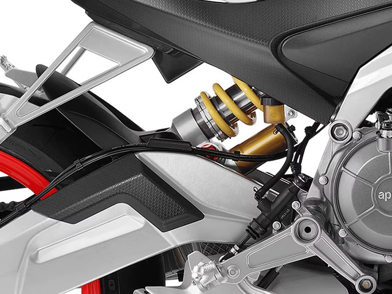 2024 Aprilia Tuono 660 Factory 6
