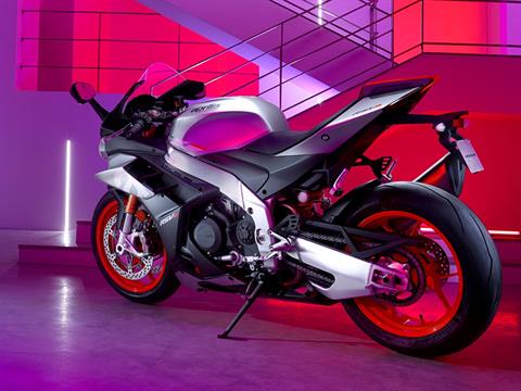 Aprilia 150 rs price sale