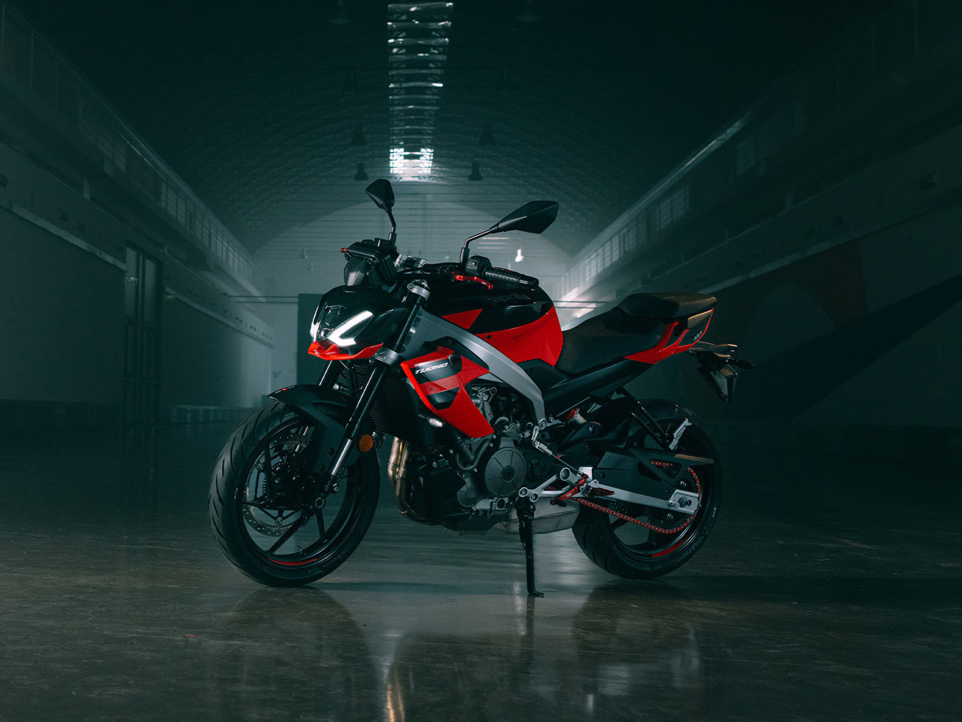 New 2025 Aprilia Tuono 457, Burleson TX Specs, Price, Photos