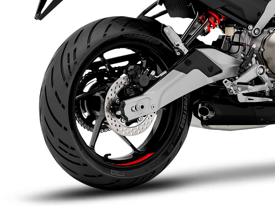 2026 Aprilia Tuono 457 10
