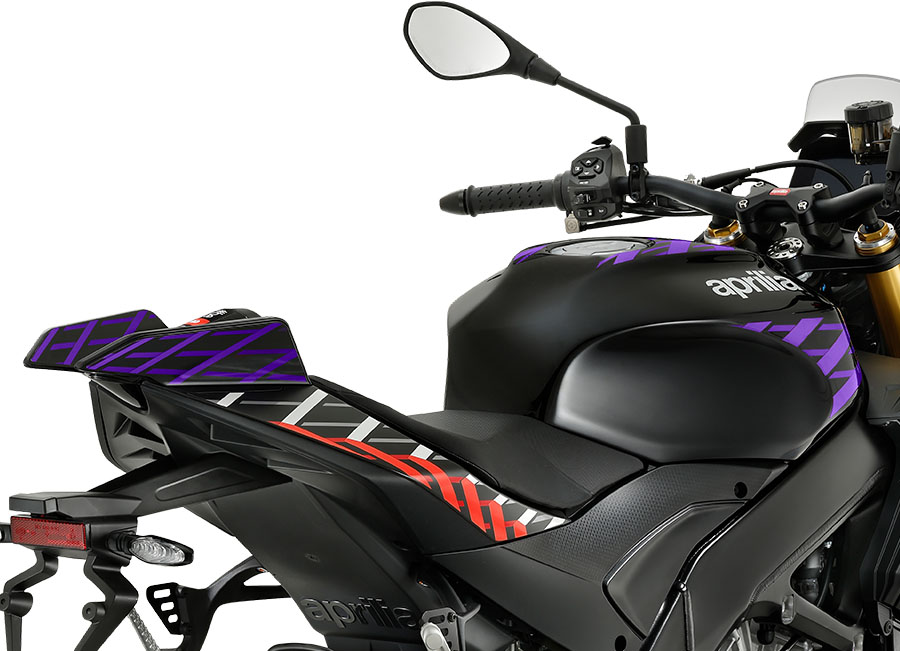 2027 Aprilia Tuono V4 Factory 1100 7