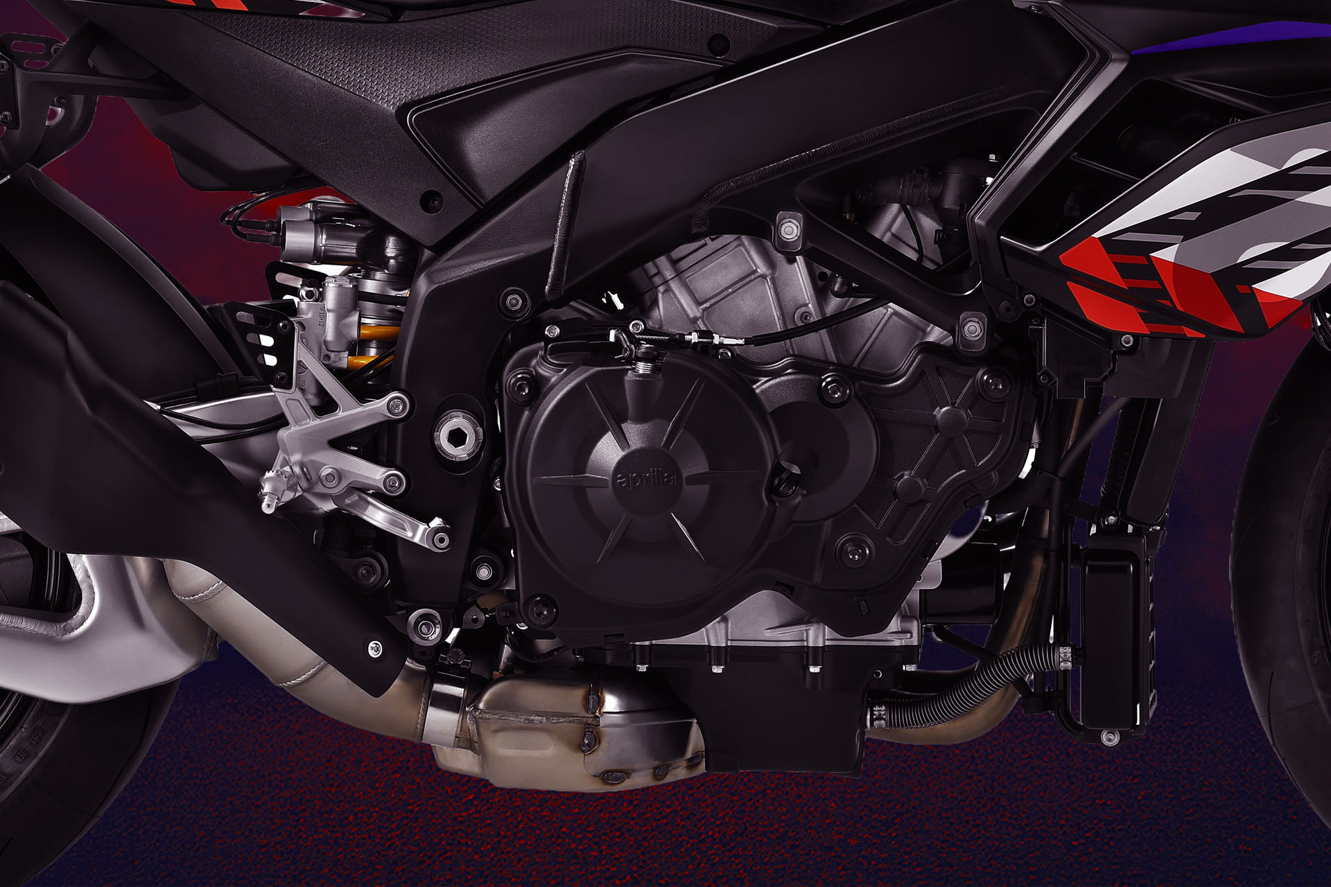 2027 Aprilia Tuono V4 Factory 1100 12