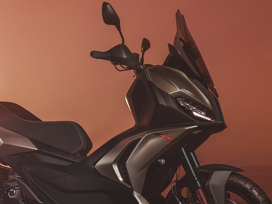 2027 Aprilia SR GT 400 2